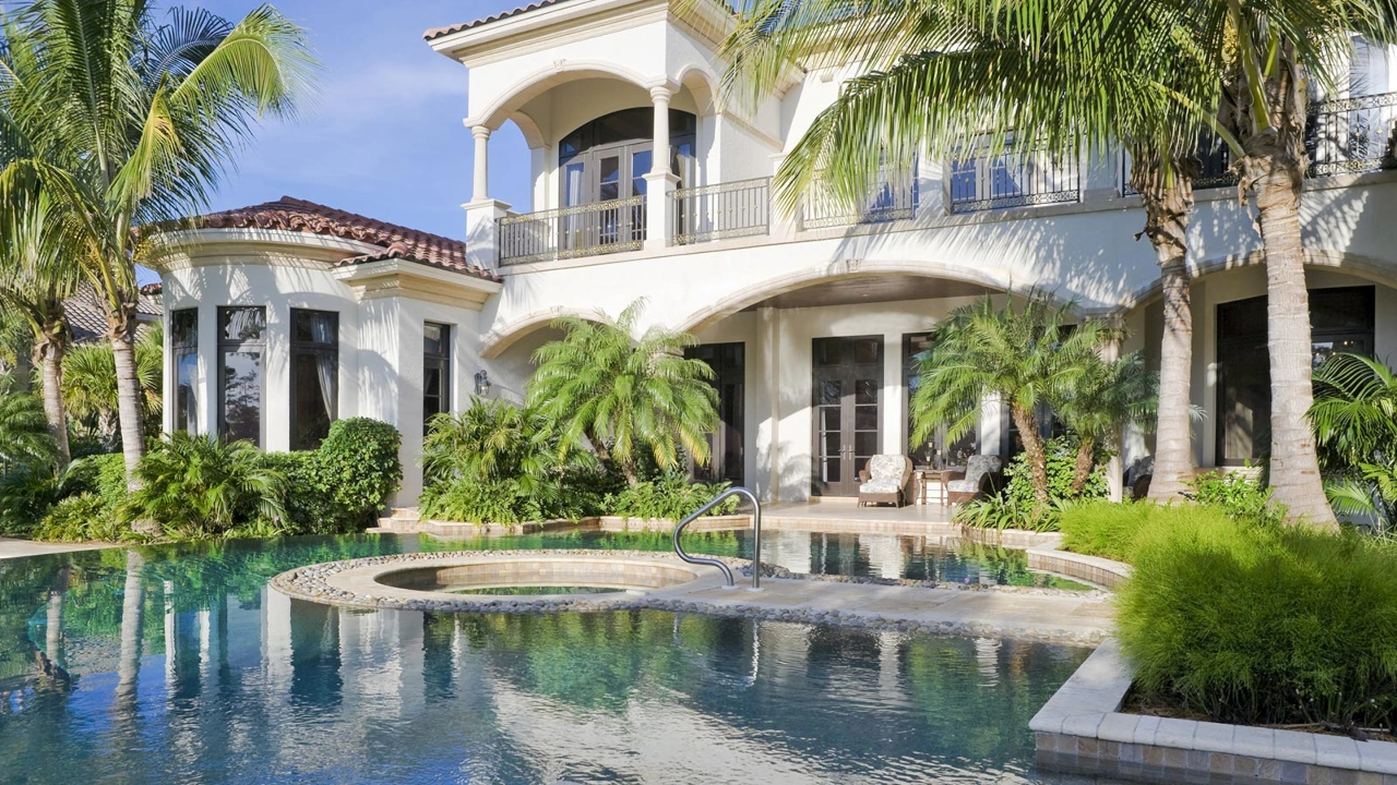 Back of house Pool Side